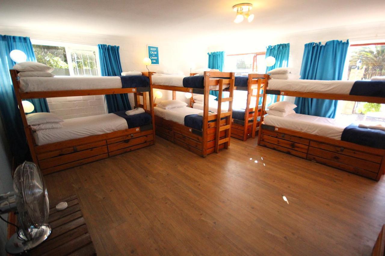 בלוברגסטראנד Saltycrax Backpackers And Surf Hostel By Curiocity מראה חיצוני תמונה