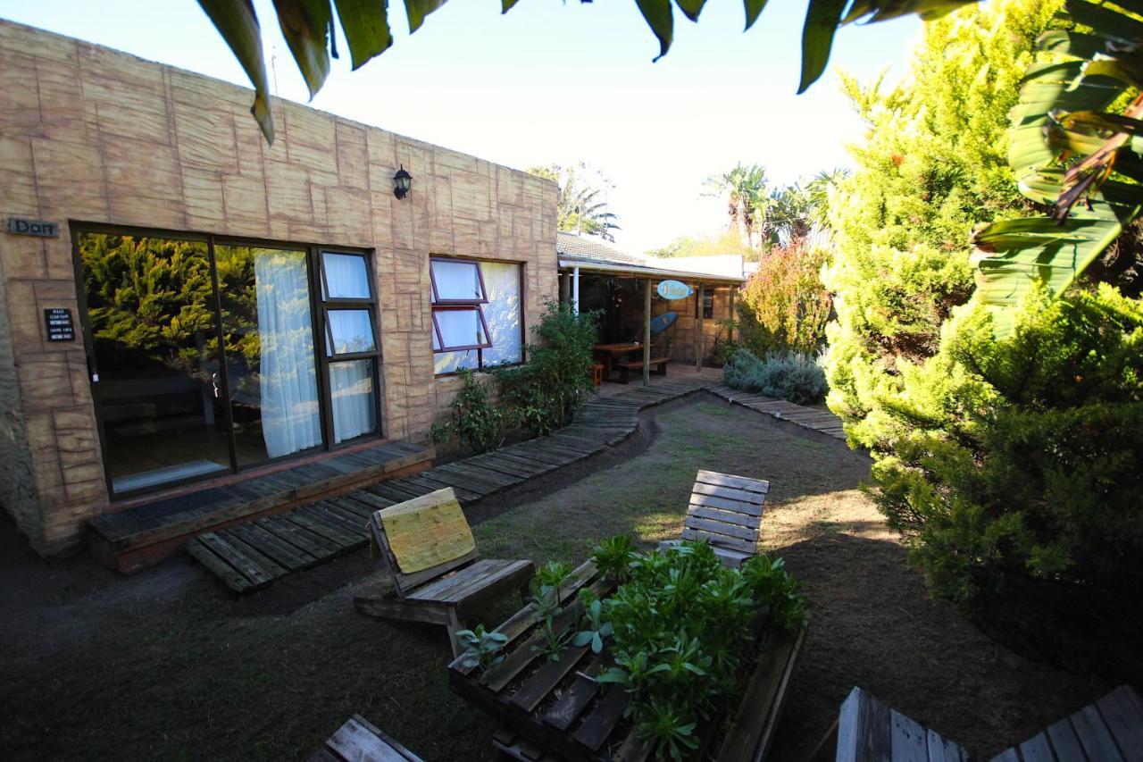בלוברגסטראנד Saltycrax Backpackers And Surf Hostel By Curiocity מראה חיצוני תמונה