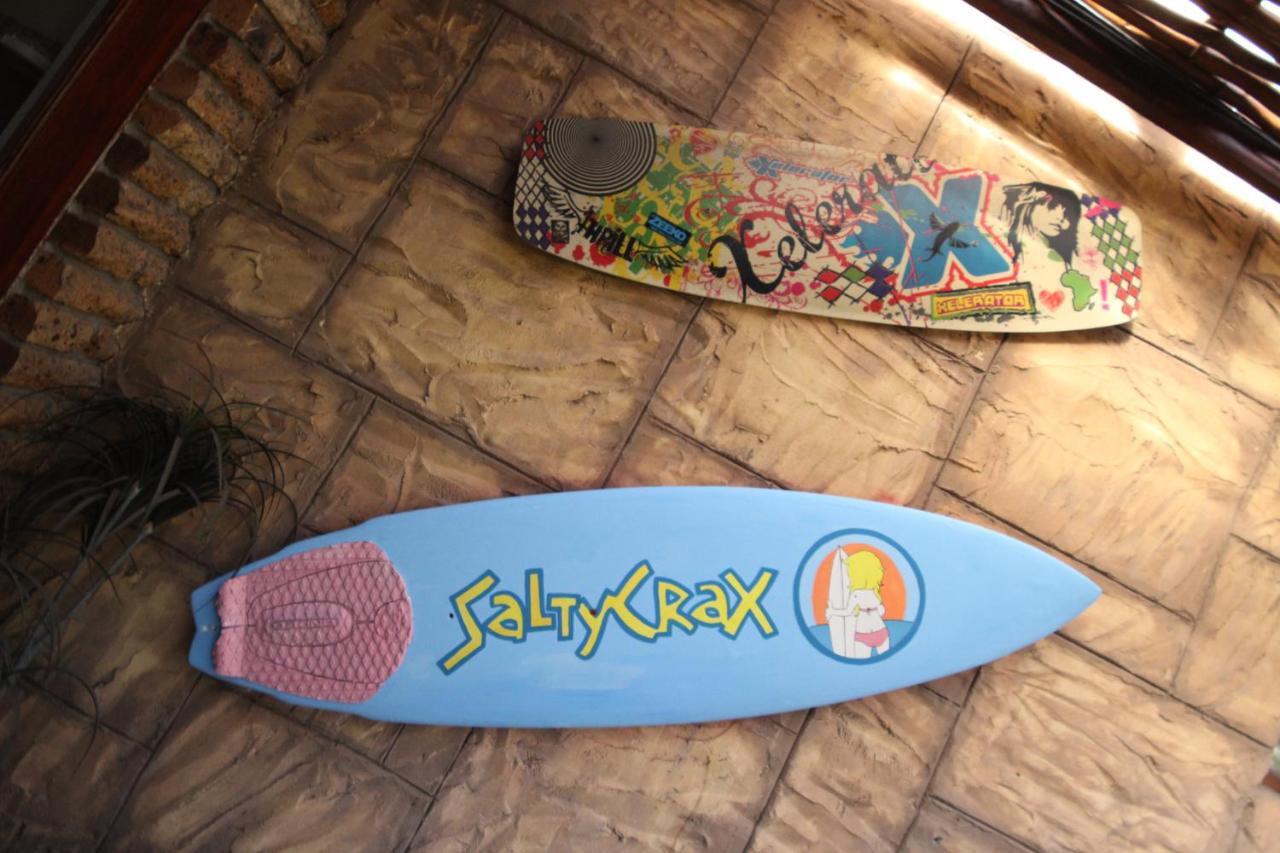 בלוברגסטראנד Saltycrax Backpackers And Surf Hostel By Curiocity מראה חיצוני תמונה