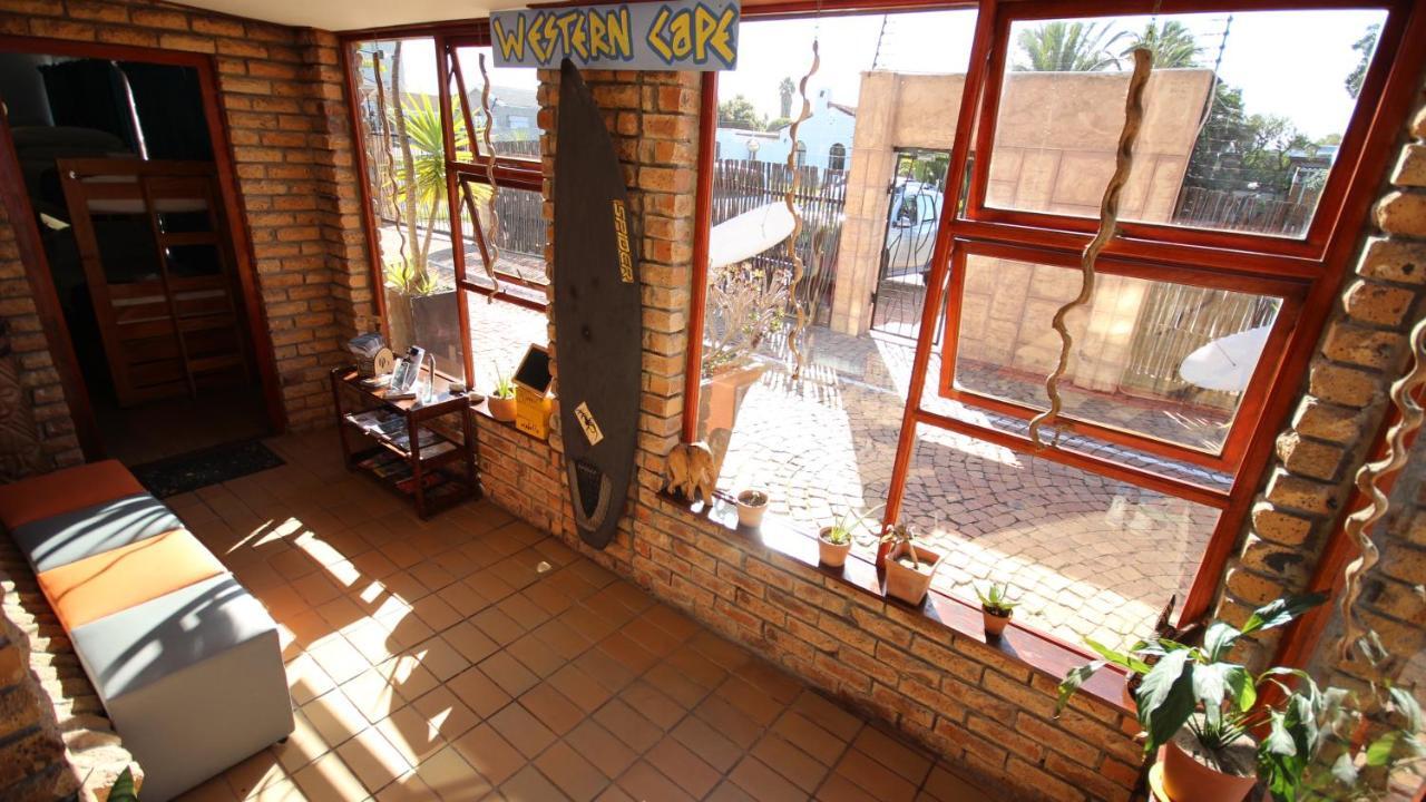 בלוברגסטראנד Saltycrax Backpackers And Surf Hostel By Curiocity מראה חיצוני תמונה
